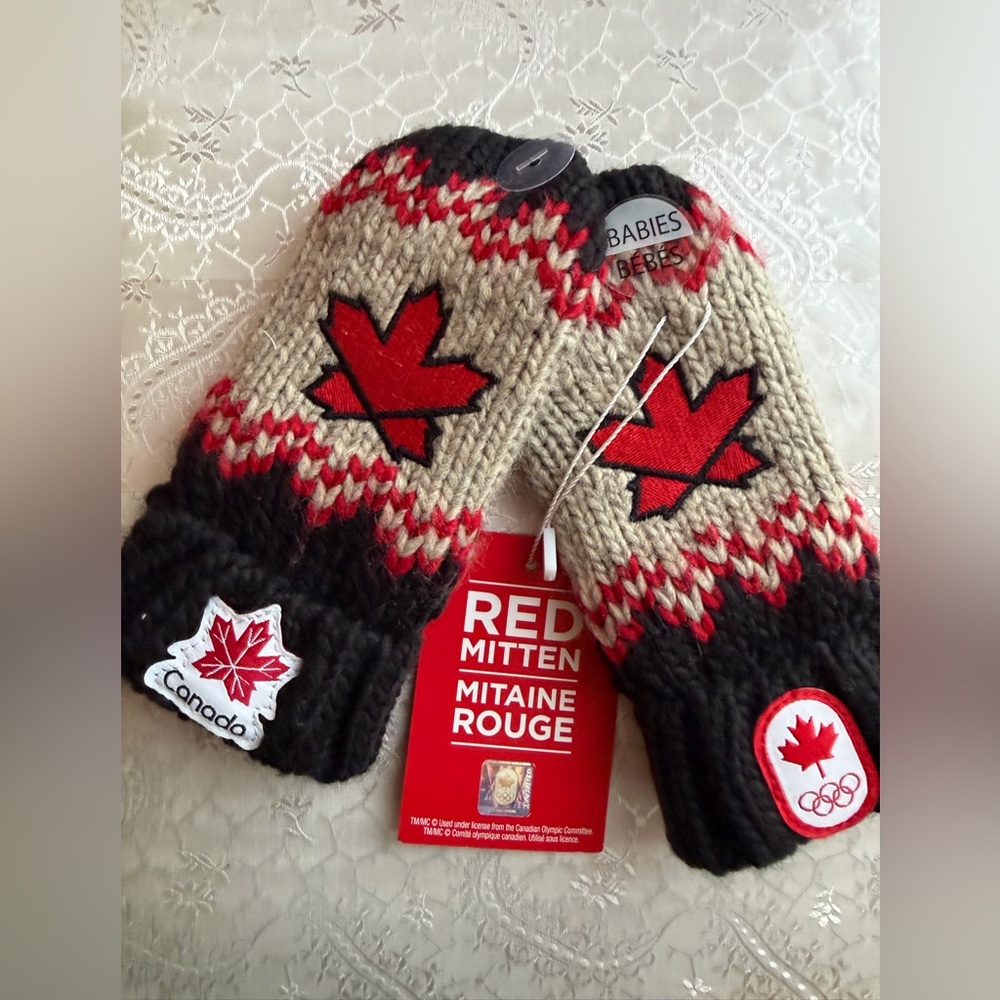 Hudson Bay Company Infant Thumbless Olympic Mittens